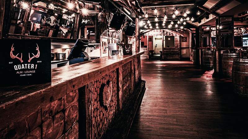 Teamkochen als Weihnachtsfeier im Quater 1 in Köln Innenansicht der Restaurants Quater 1 in Köln
