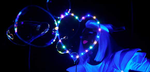 Neon Seifenblasenshow