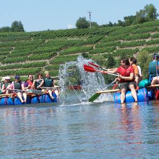 Wasserschlacht Flossfahrt Stuttgart