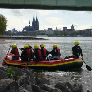 Schlauchboot Tour auf dem Rhein - Köln