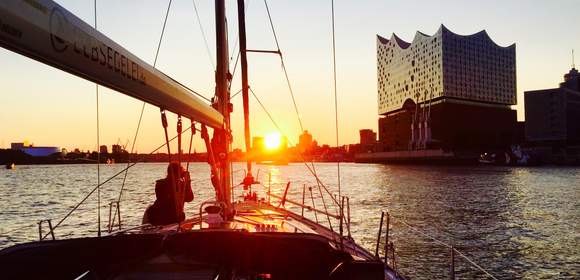 #hamburg #elbe #segeln #coaching #teamevent #teambuilding #teamentwicklung #teamboosting