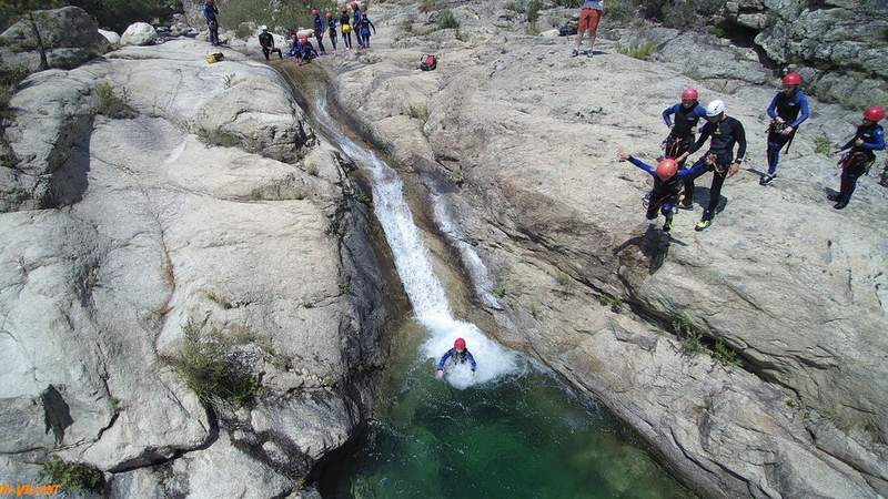 Action und pures Naturerleben beim Canyoning Südkorsika: wild, aktiv und abenteuerlich