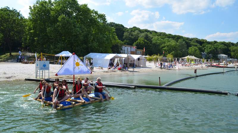 Floßbau Teambuilding