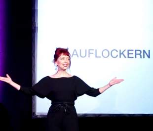 Singing Out Loud Live