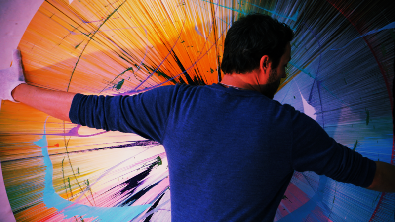 Gestalten Sie Spin Paintings mit 1.400 U/min!