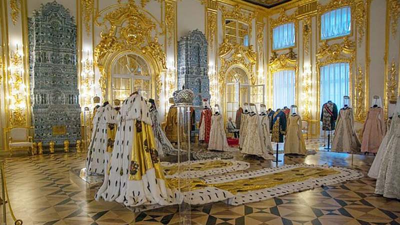 Incentive Reise Gruppenreise Russland St. Petersburg königliche Roben