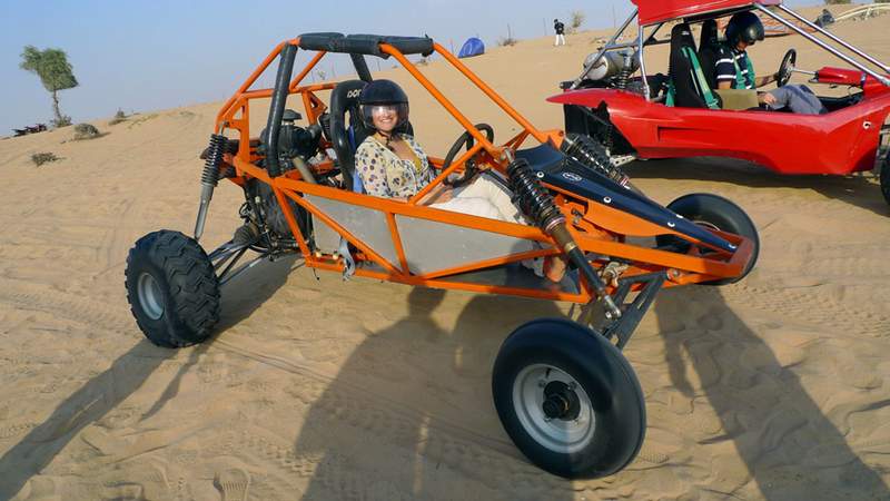 Strandbuggy in der arabischen Wüste