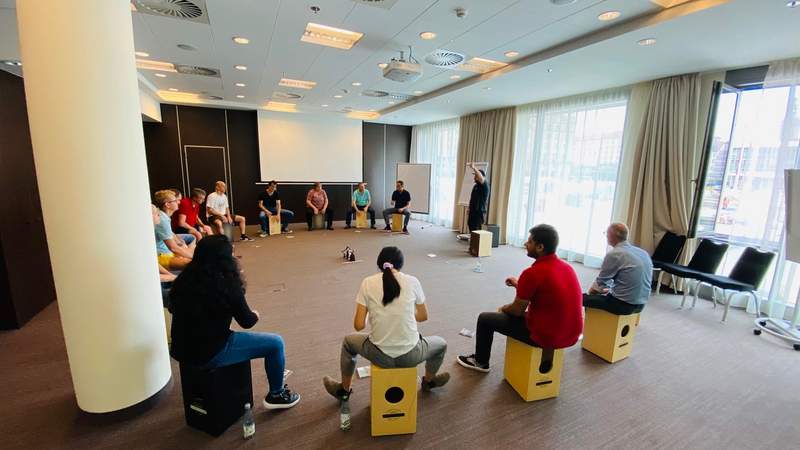 Drum Circle, Trommeln, Teambeat, Musik, Teambuilding