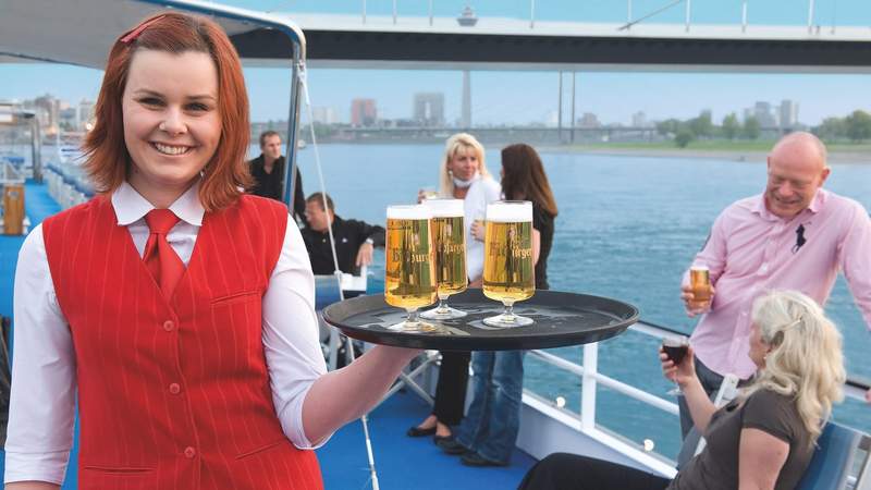 Mini-Kreuzfahrt mit Bordparty auf dem Rhein Mini-Kreuzfahrt mit Bordparty auf dem Rhein