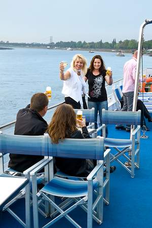 Clubtour mit Partyschiff in Tiel an der Waal