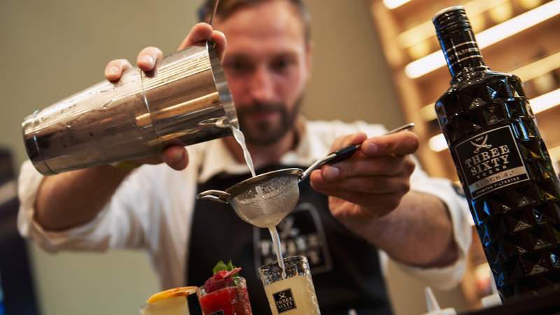 Cocktailkurs in alter Brennerei
