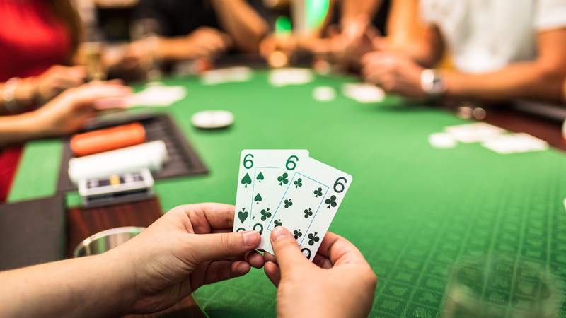 Probieren Sie sich an Poker, Black Jack oder Roulette