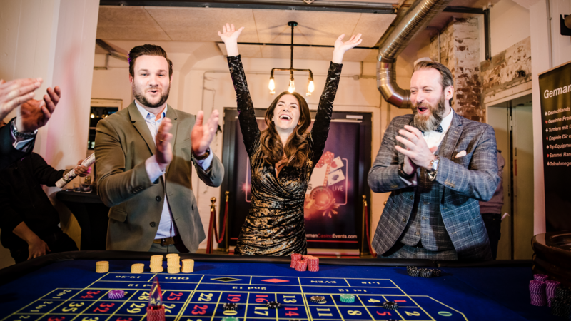 Casino Royal - Roulette, Poker, Black Jack