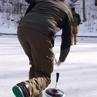 Eisstockschießen – Das Winter-Team-Event