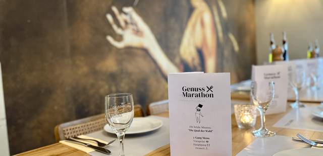 Der Genussmarathon ist ein modernes Teamevent, das Teambuilding, Bewegung und Genuss in einer Stadt zu einem runden Erlebnis verbindet. Statt klassischer Stadtführung oder steifer Abendveranstaltung bekommen Teams ein spielerisches Format, das sich w