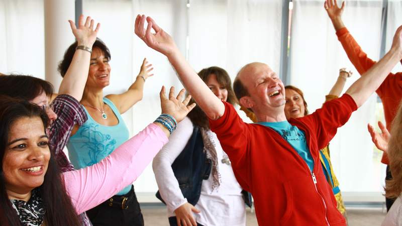 Ist Lachyoga lächerlich?