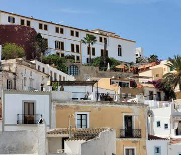 Ibiza's Kultur und Natur entdecken