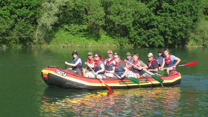 Rafting auf dem Altrhein bei Freiburg