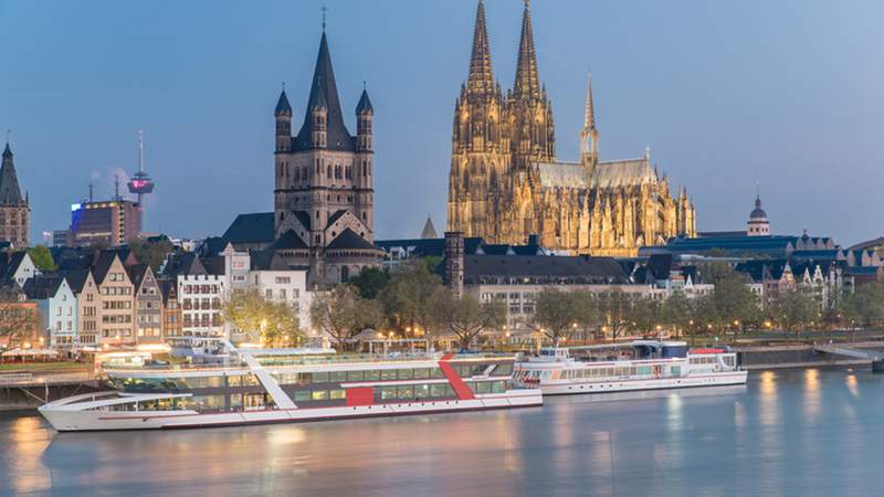 Köln: Mallorca Party Schifffahrt & 4*Hotel