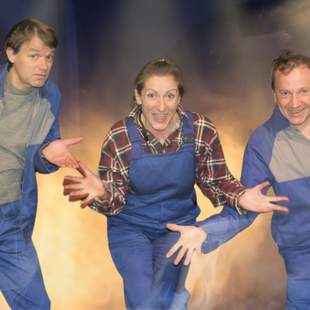 Das 3-köpfige Team von Best of Safety präsentiert in Blaumännern die Health & Safety Spotlights!