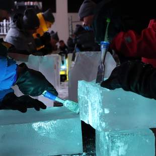 Eiskunstschnitzen, Eisschnitzen, Eisskulptur