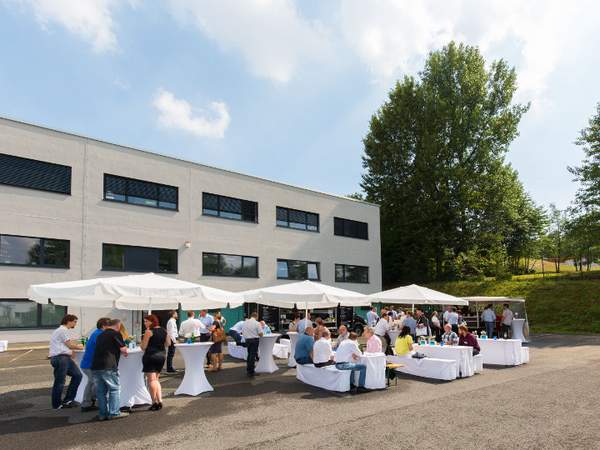 Familientag Firmengelände Firma Sommerfest