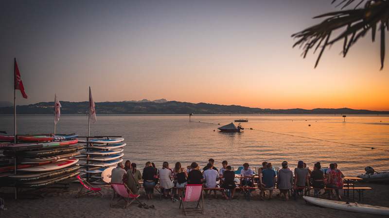 Wassersport & Grill Buffet am Strand