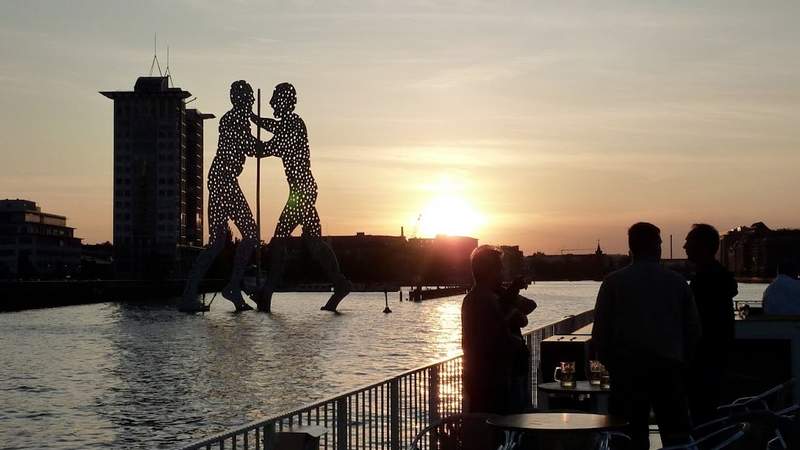 Sommerfest oder Weihnachtsfeier auf der Spree