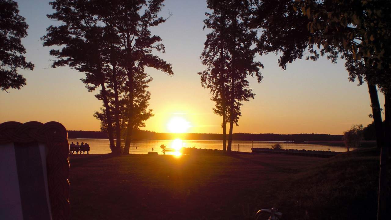  Betriebsausflug Brandenburg: Erlebnisse im Land der Seen Illustration 