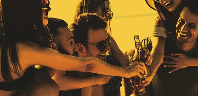 Clubtour im Partyhotel auf der Düne am Meer Clubtour im Partyhotel auf der Düne am Meer