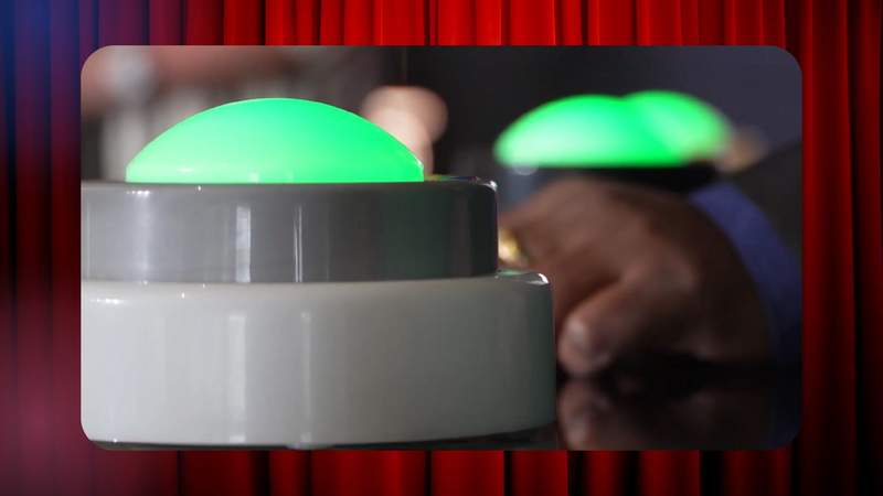 Music Show: Xmas Hits & Holiday Beats