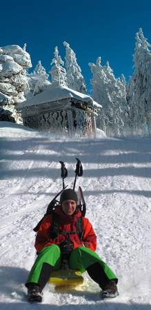 Zipflbob-Schneeschuhtour in Niederbayern