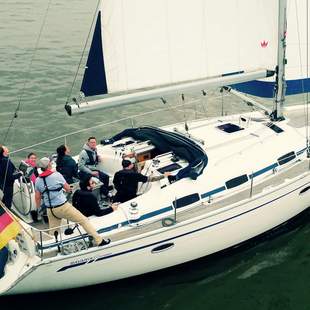 Ihre Segelyacht #hamburg #elbe #segeln