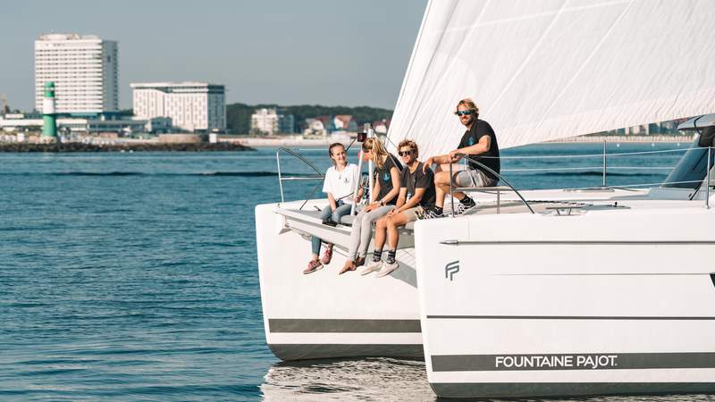 Segeln in der Flotte mit Regatta