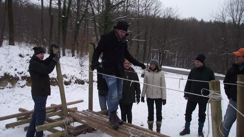 Team Management Systems + Holzbrückenbau