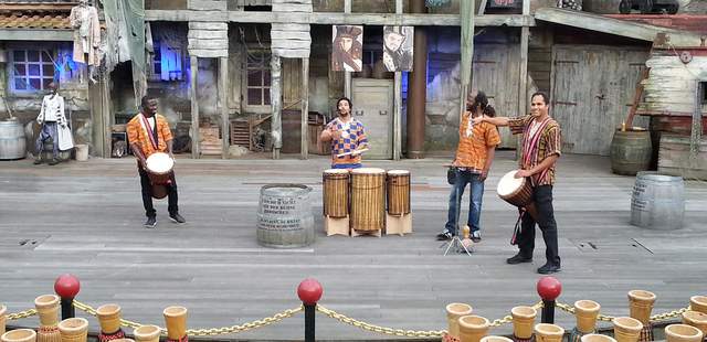 Trommelkunst interaktives Trommel Event interaktives Team Event für 100 Personen