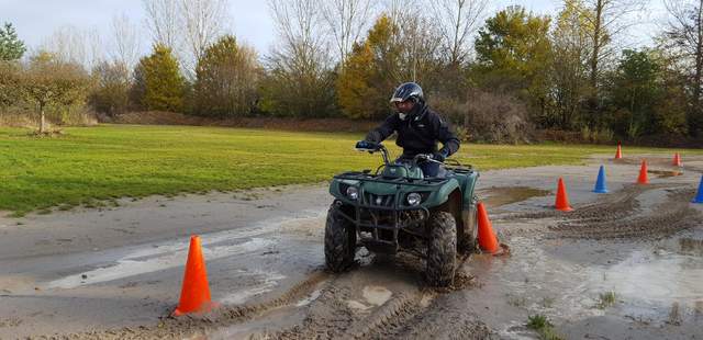 Quad-Parcour im Off-Road Camp Gruppenreise Stromberg