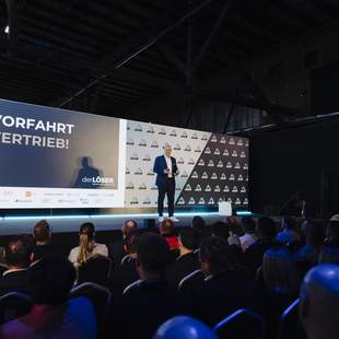 derLÖSER - Keynote Speaker Vertrieb - beim Sales Summit