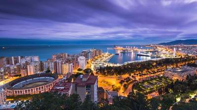 Incentive Reise Gruppenreise Spanien Madrid Hafen bei Nacht