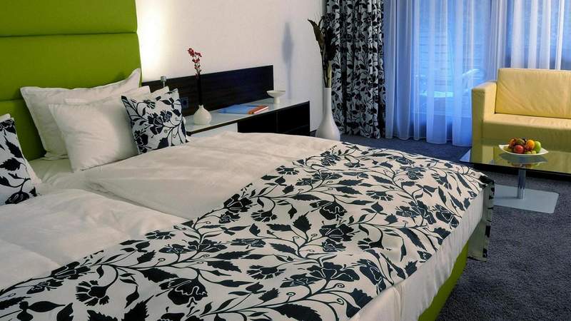 Zimmerbeispiel Hotel an der Therme Bad Orb