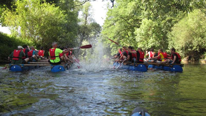 Floßbau & Floßfahrt am Neckar & BBQ 1/2 Tag