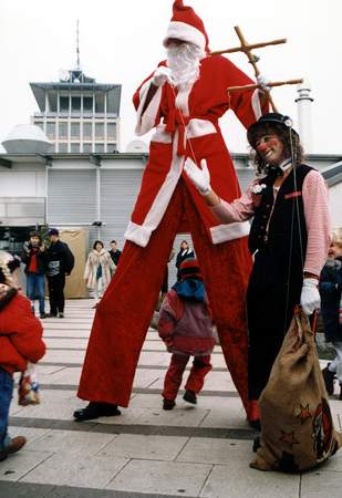 PICO BELLO's größter Nikolaus mit Marionette
