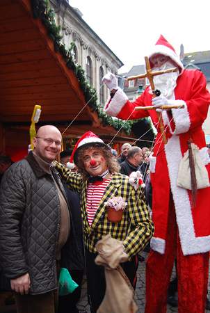 PICO BELLO's größter Nikolaus mit Marionette