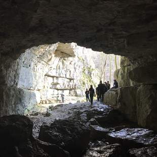 Höhlentrekking und Höhlentauchen