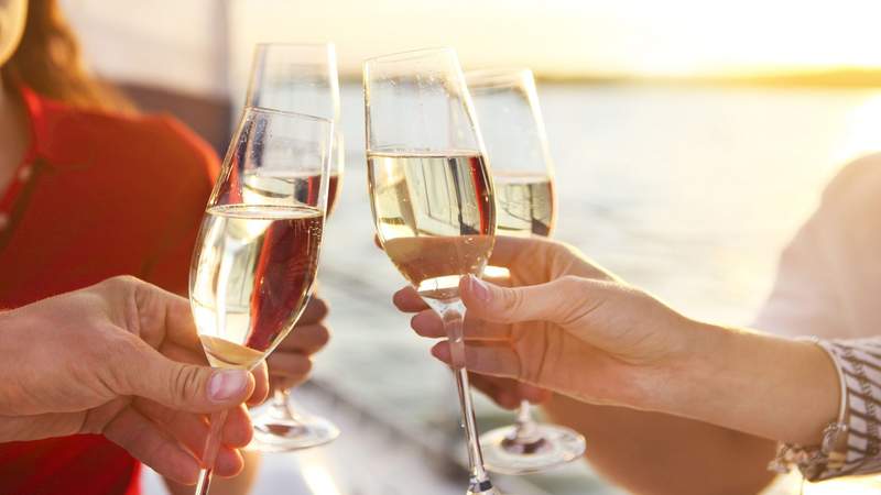 BootsEvent Sonnenuntergang Sekt