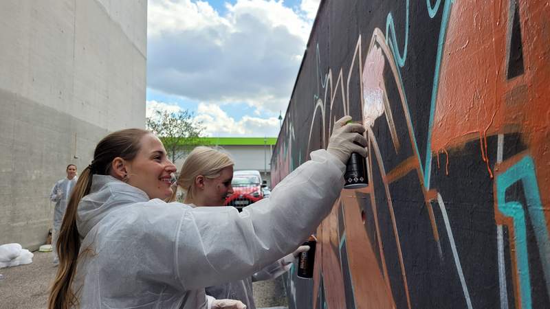 Graffiti-Junggesellinnenabschied in Stuttgart