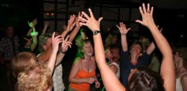 Party mit DJ 3 Tage Beverländer Party-All-Inklusive