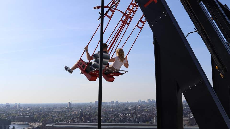 Adam Lookout Schaukel Amsterdam: Schaukel Adam Lookout