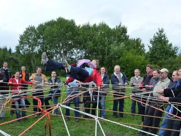 Outdoor Teamolympiade Erlebnisparcours