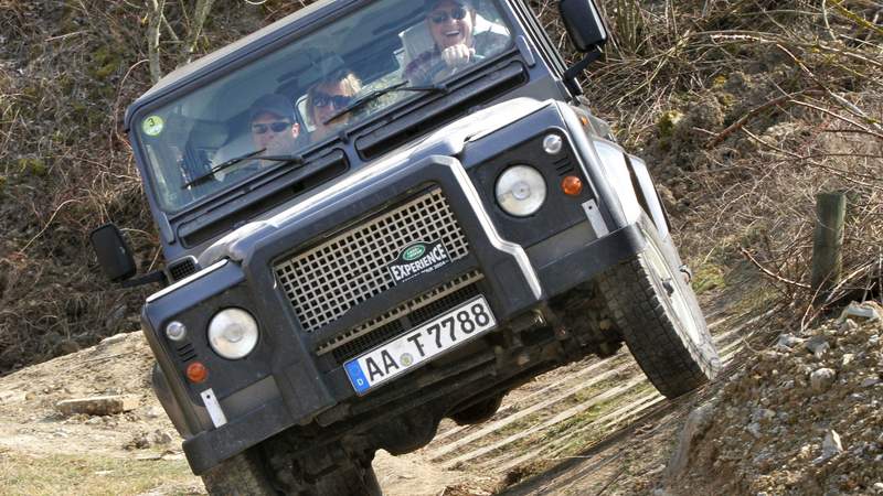 Landrover Defender fahren